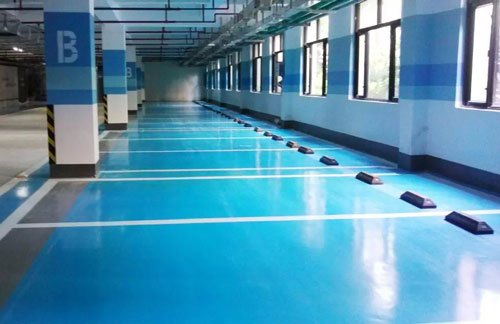 环氧地坪漆施工公司告诉你，地坪脏了可以这样做
