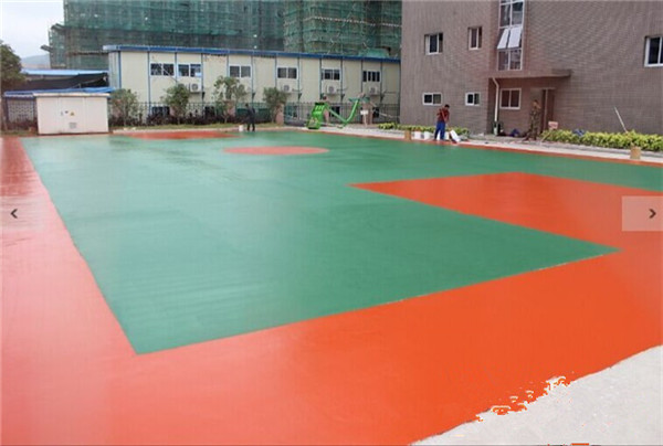 倾盆大雨来袭，丙烯酸球场地坪是如何从容面对？